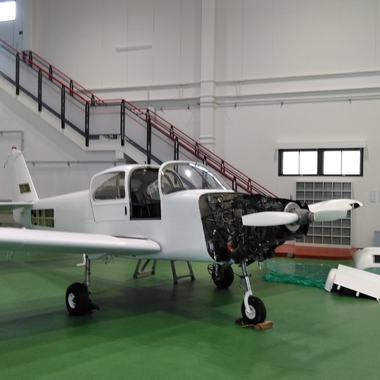 小型飛行機外壁塗装